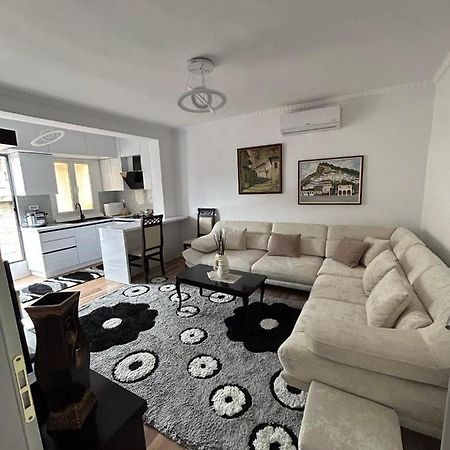 Apartament Flat In Berat'S Center Zewnętrze zdjęcie