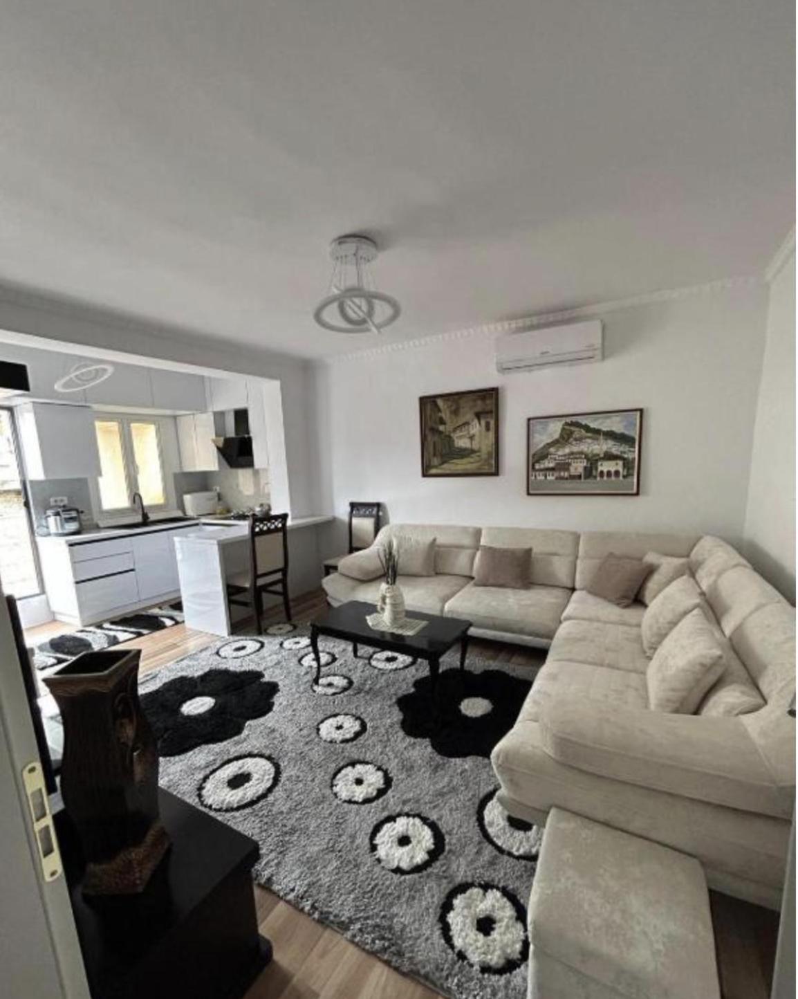 Apartament Flat In Berat'S Center Zewnętrze zdjęcie