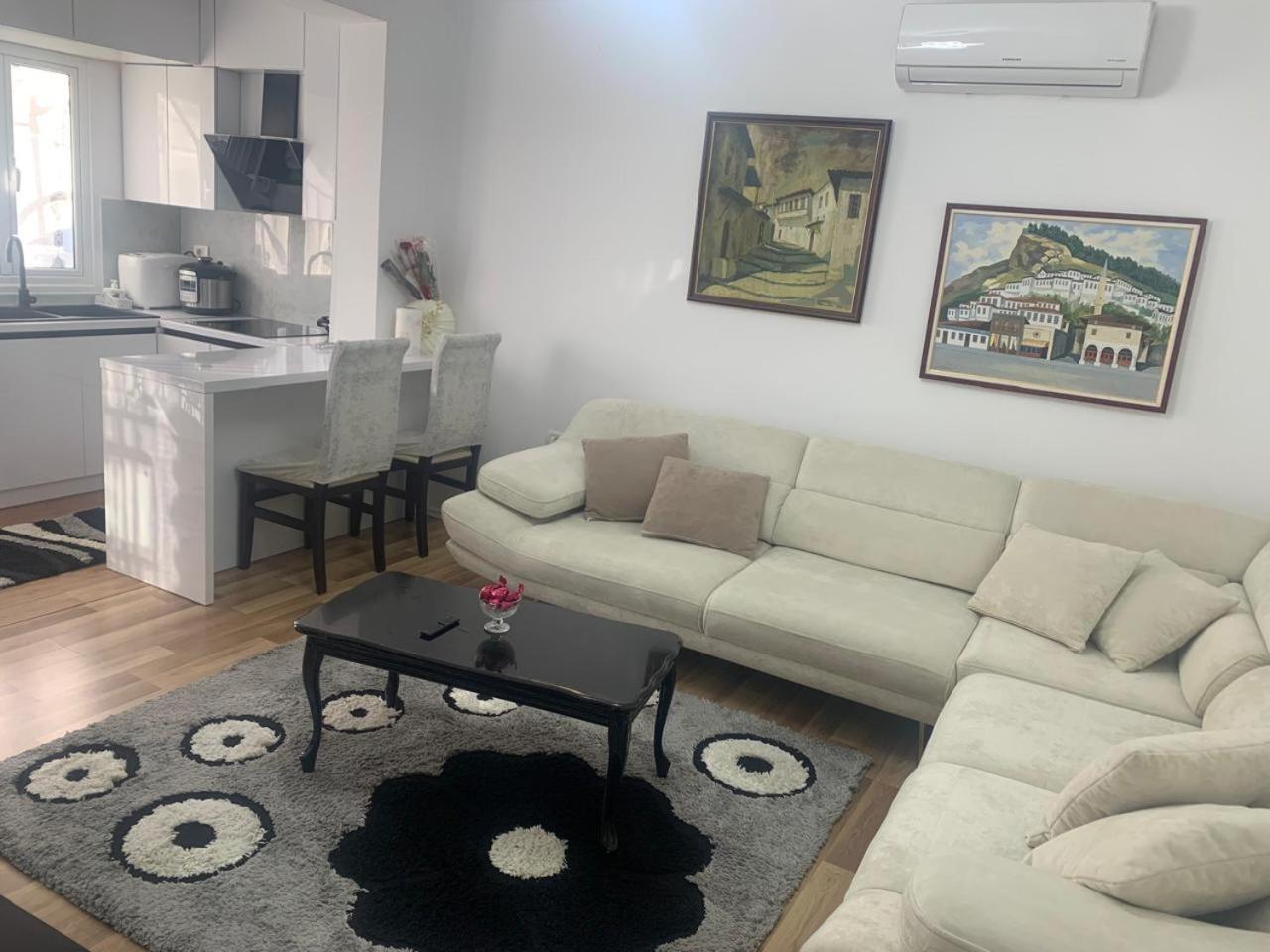 Apartament Flat In Berat'S Center Zewnętrze zdjęcie