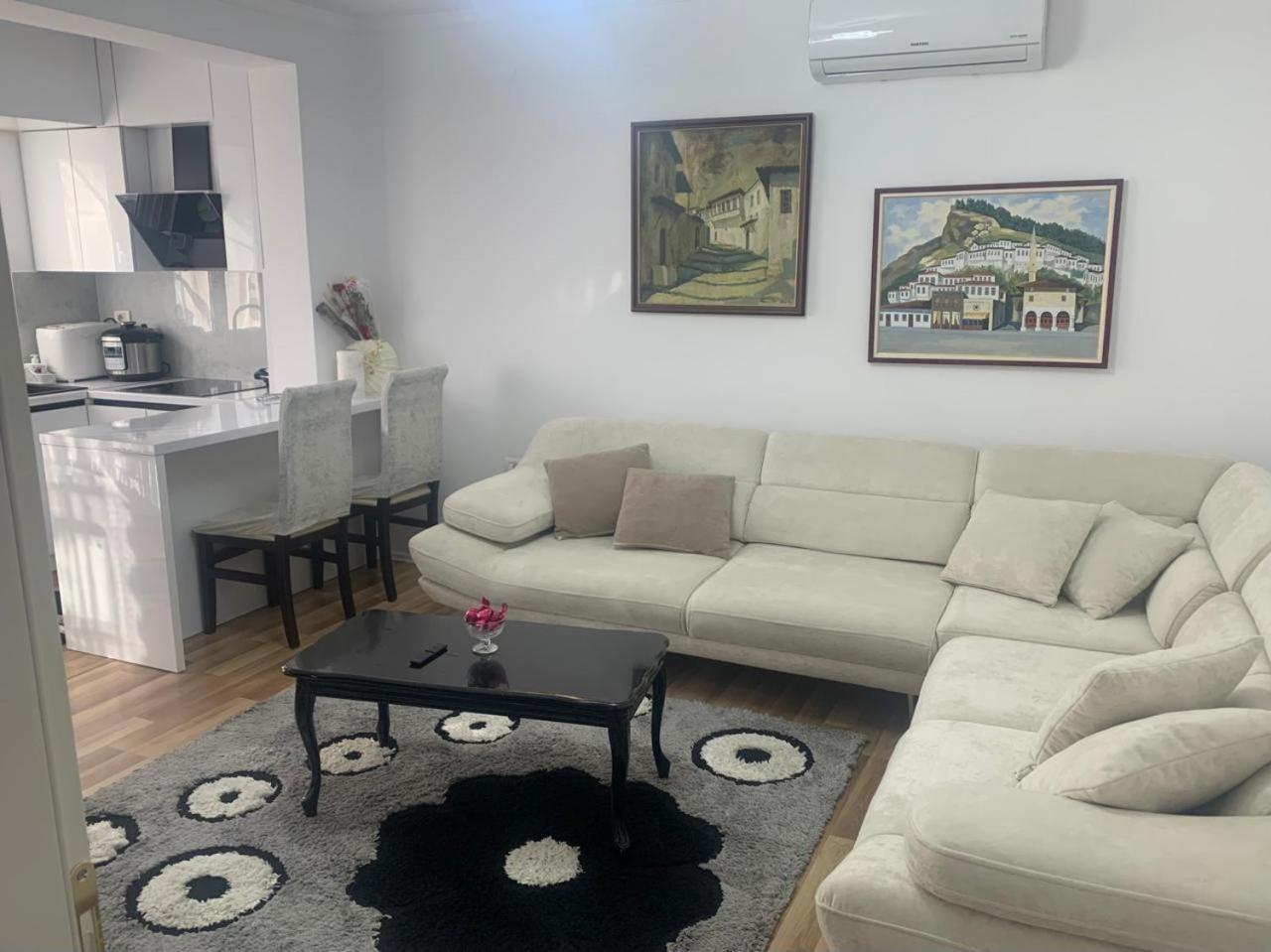 Apartament Flat In Berat'S Center Zewnętrze zdjęcie
