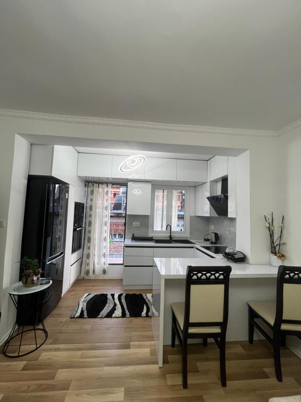 Apartament Flat In Berat'S Center Zewnętrze zdjęcie