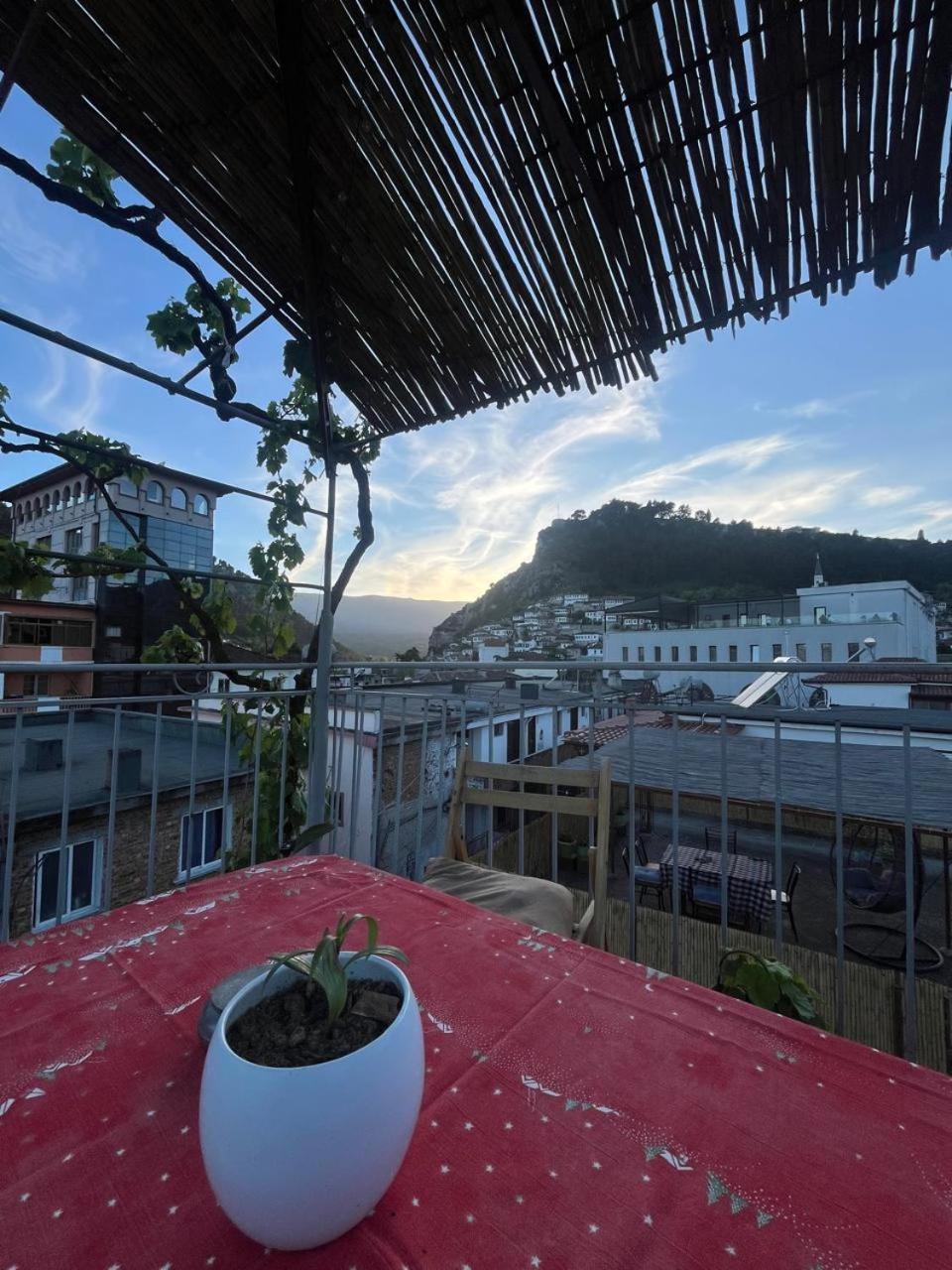 Apartament Flat In Berat'S Center Zewnętrze zdjęcie
